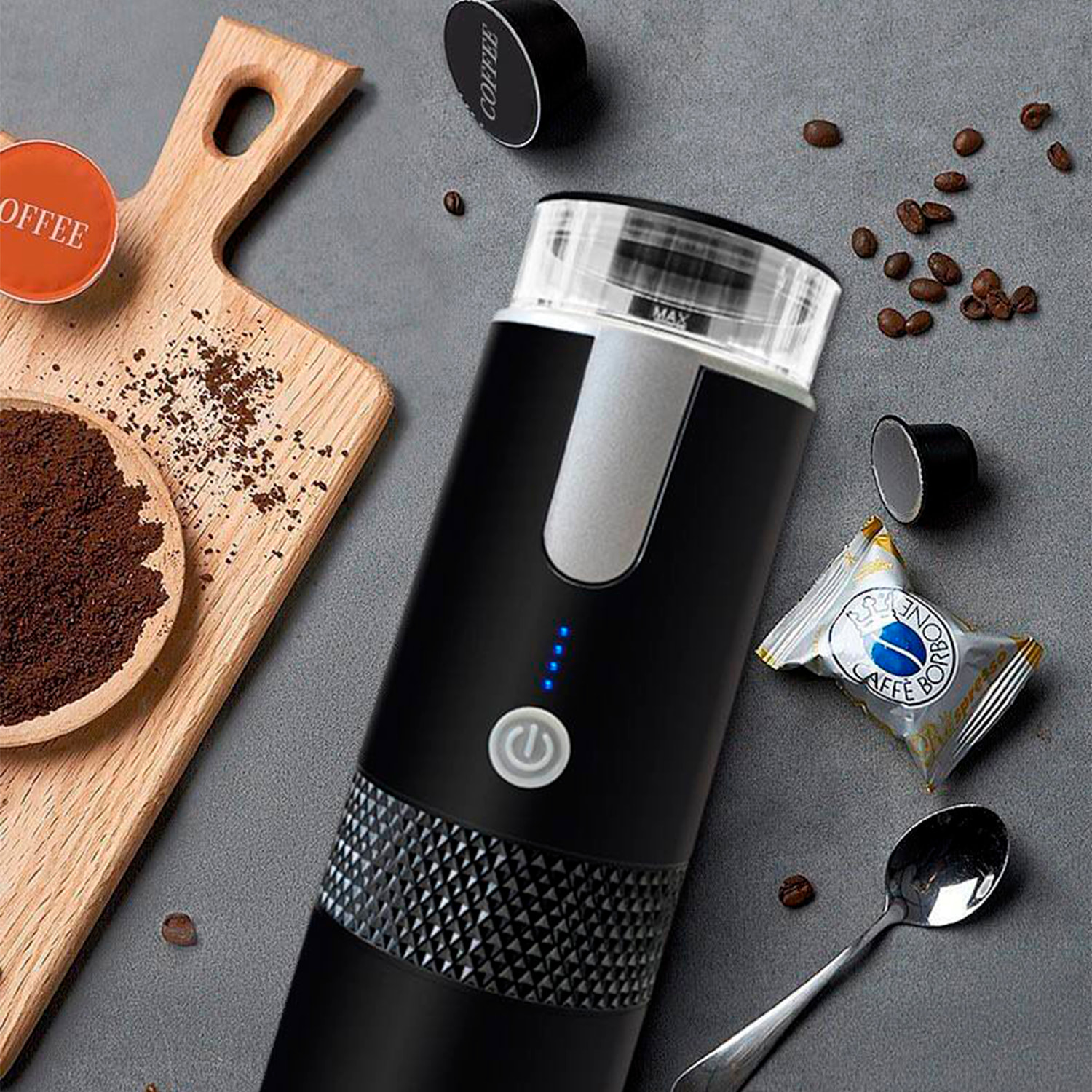 Cafetera de cápsulas portátil con tanque de 170 ml, batería recargable de 1200mAh y calentador eléctrico.