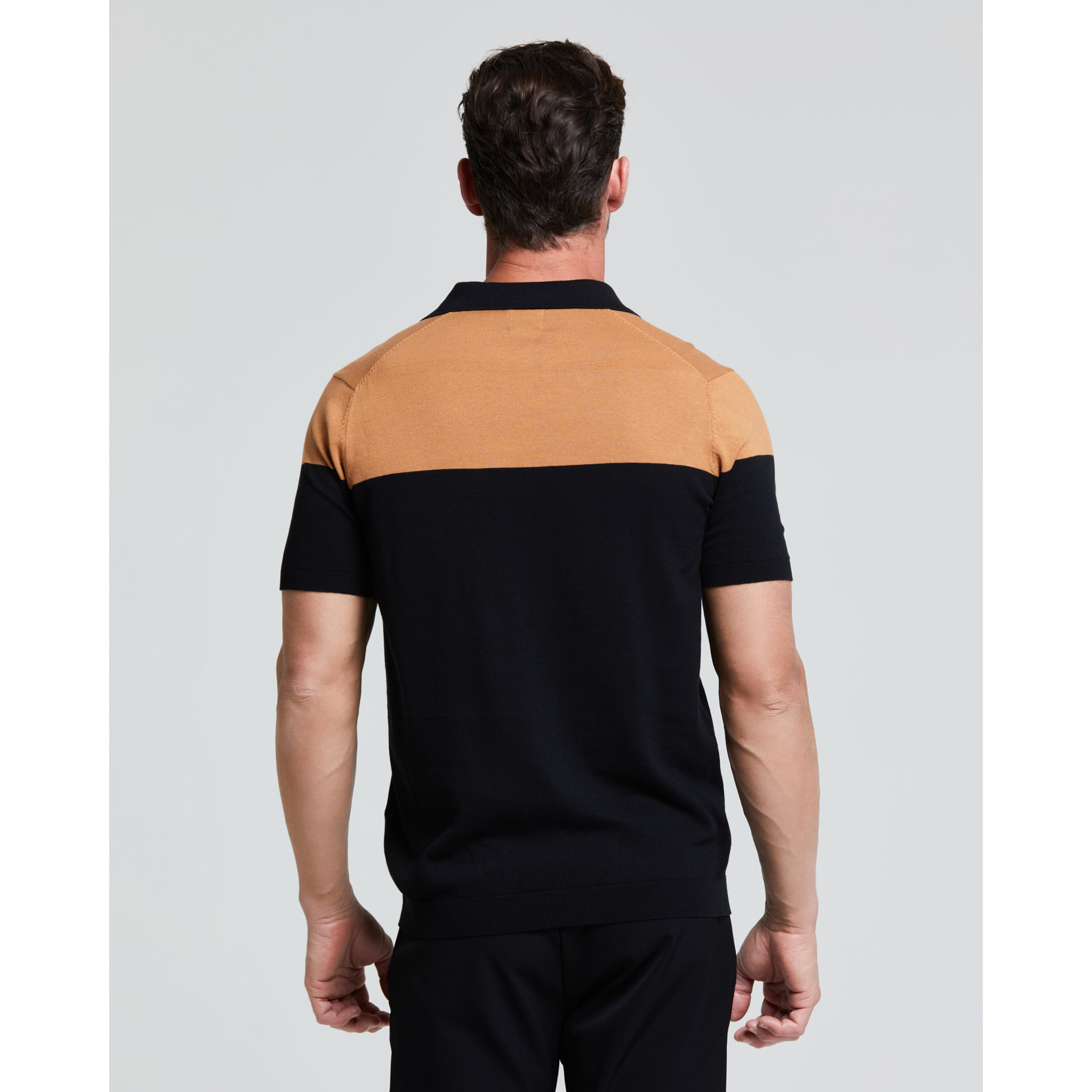 MAGLIA MIRKO SCOLLO A V MANICA CORTA