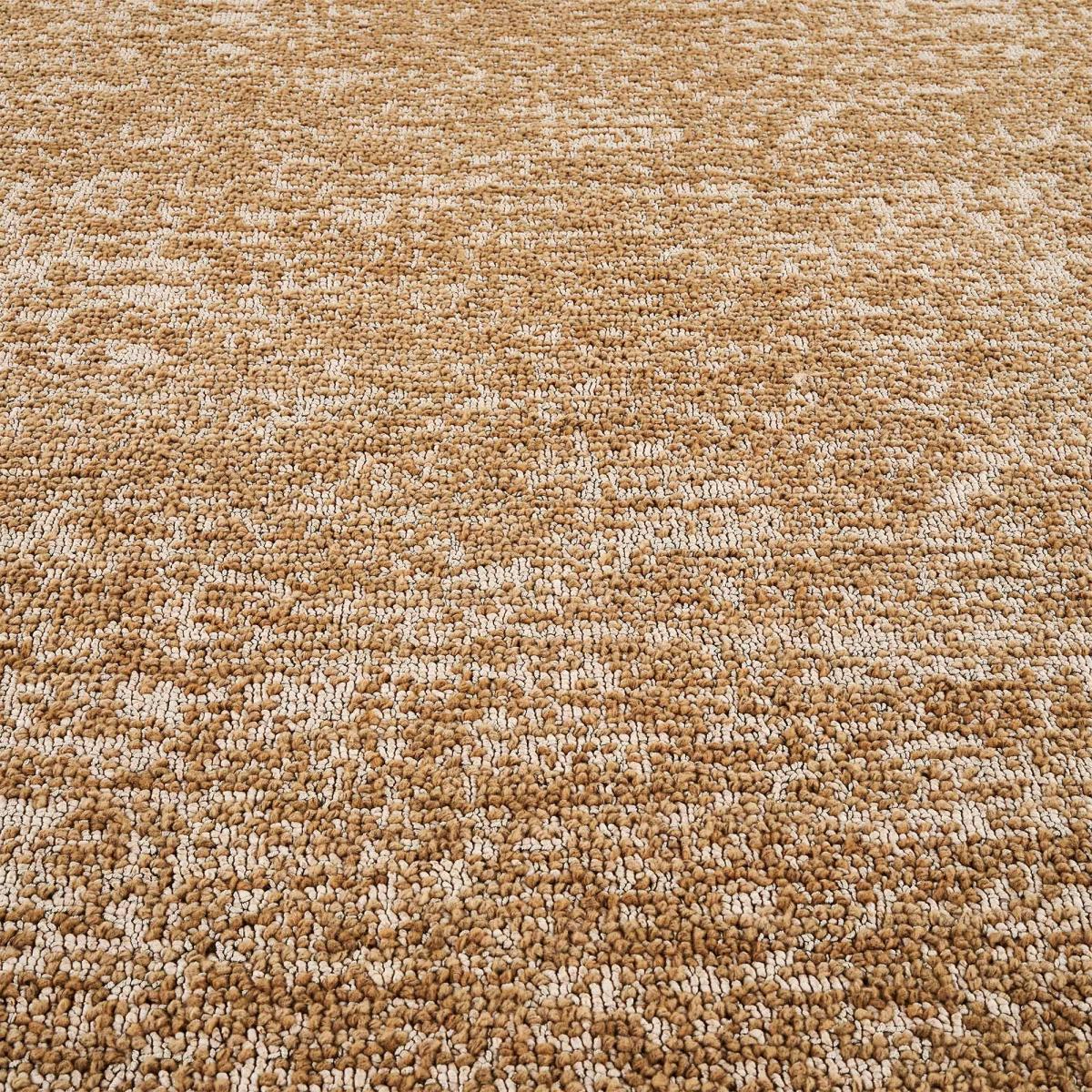Tapis kilim faux uni, tissage authentique, design épuré, DOUCA