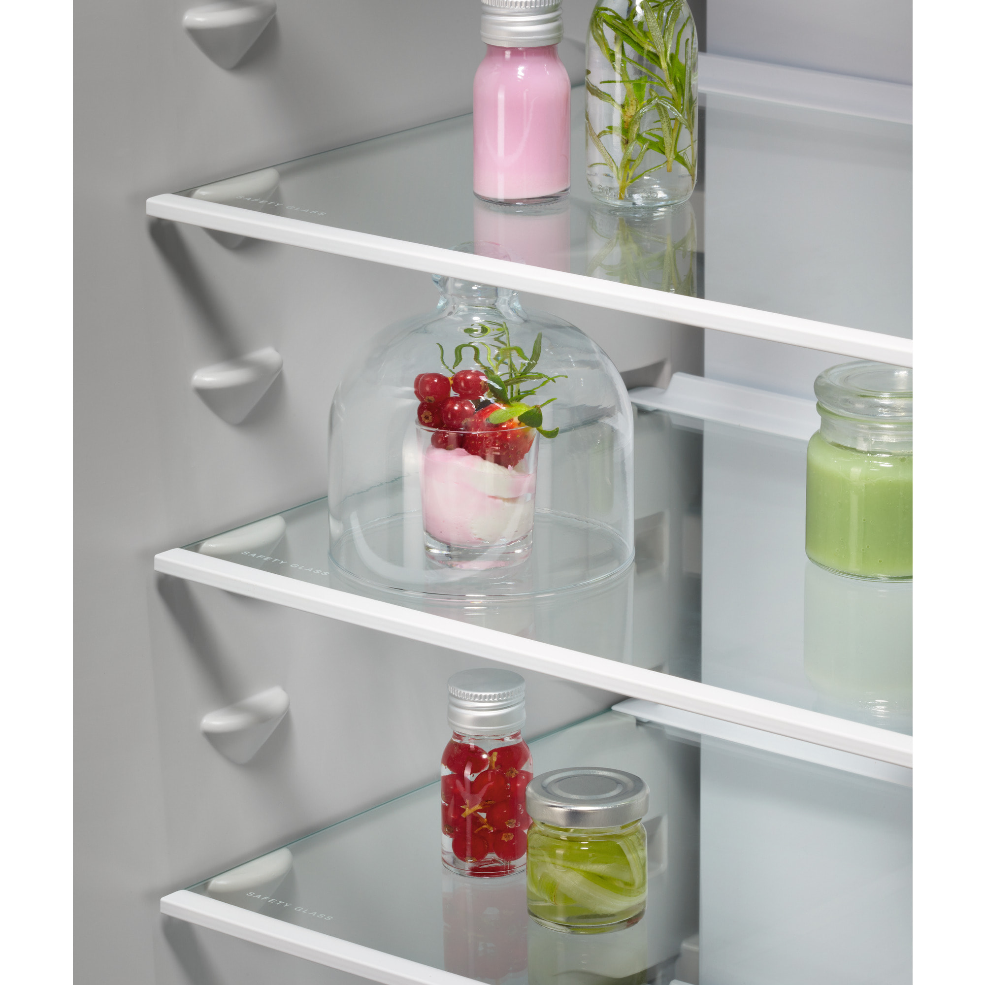 AEG Frigorífico combi de integración Serie 6000 Twintech® No Frost de 177,2 cm NSC6M18FDS | Reacondicionado