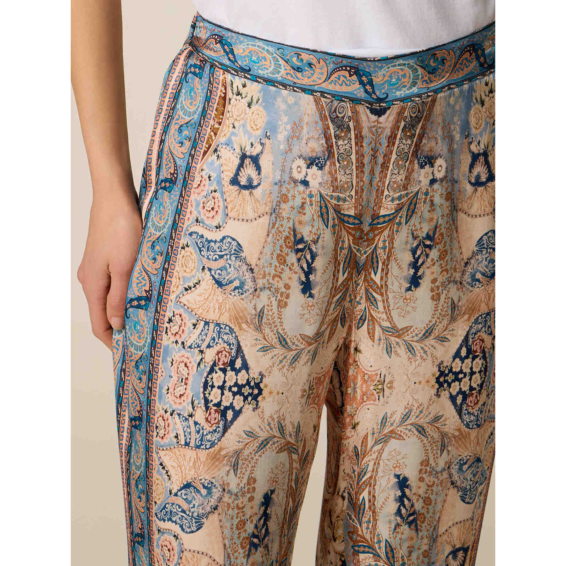 Oltre - Pantaloni palazzo in raso fantasia - Azzurro