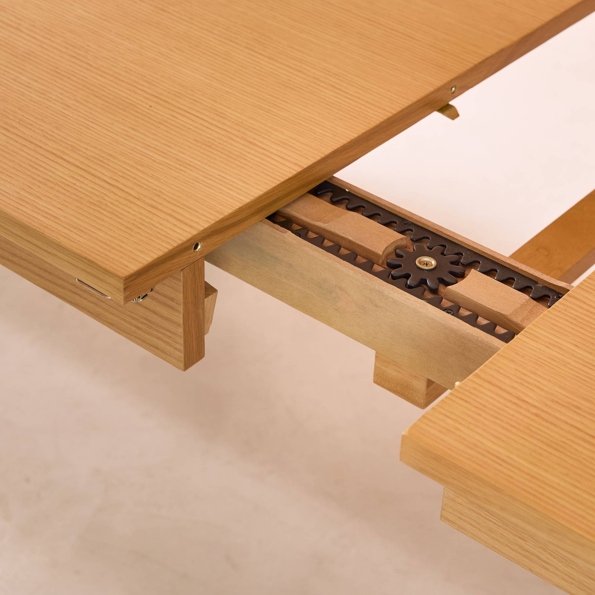 Table à manger rectangulaire extensible bois d'hévéa et placage chêne naturel 6 à 10 places - 170-270cm - Solene