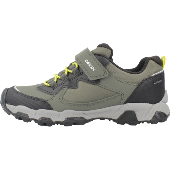 Zapatillas Niño de la marca GEOX  modelo J MAGNETAR VERDE