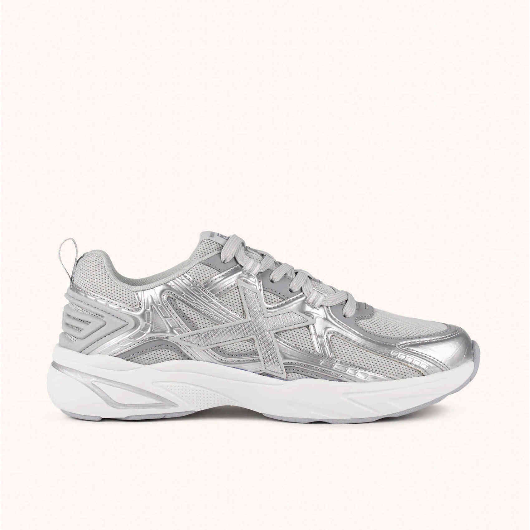 MUNICH M2000 09 Sneakers Retro Running Gris y Plata