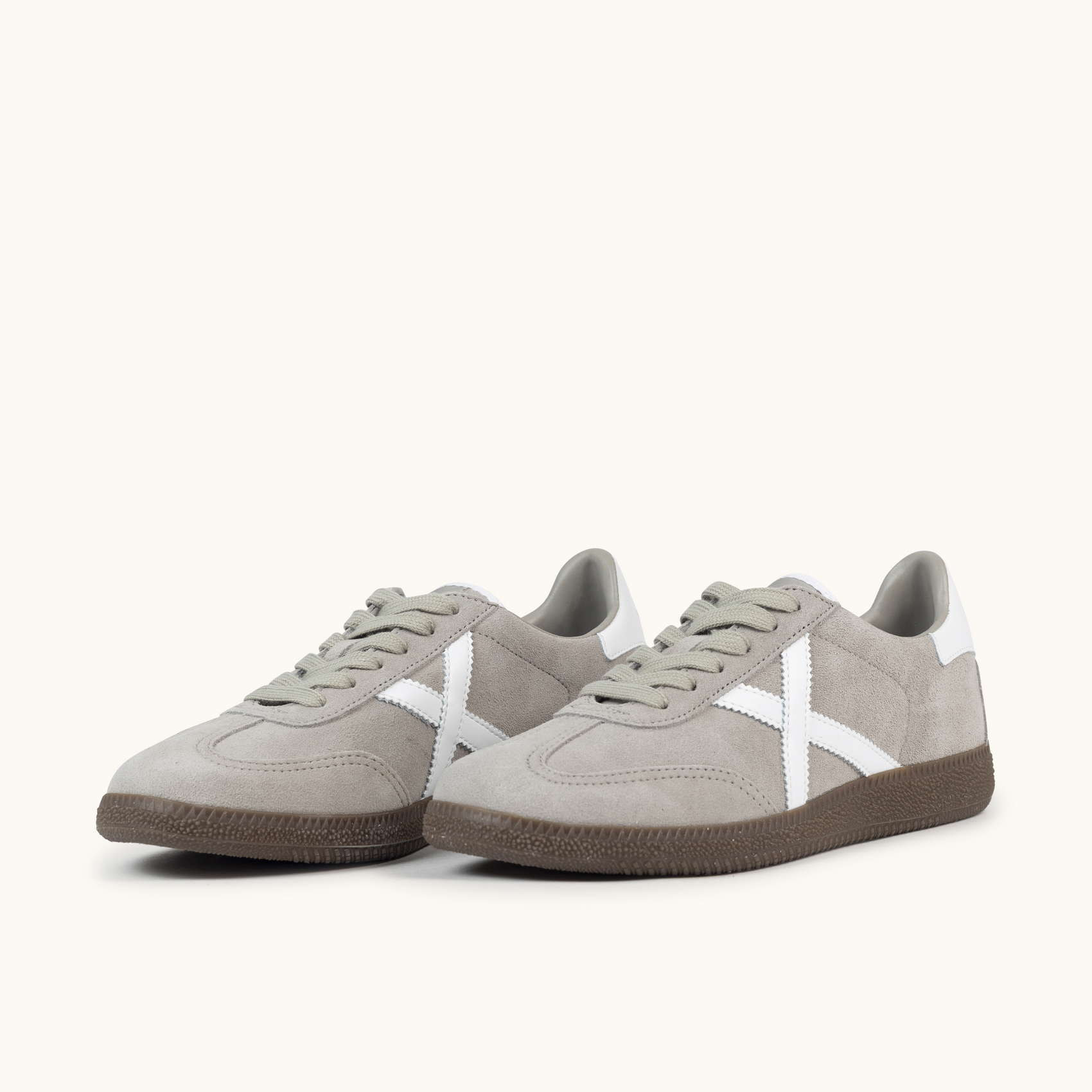 Zapatilla casual de serraje gris con suela caramelo MUNICH BARRU 216