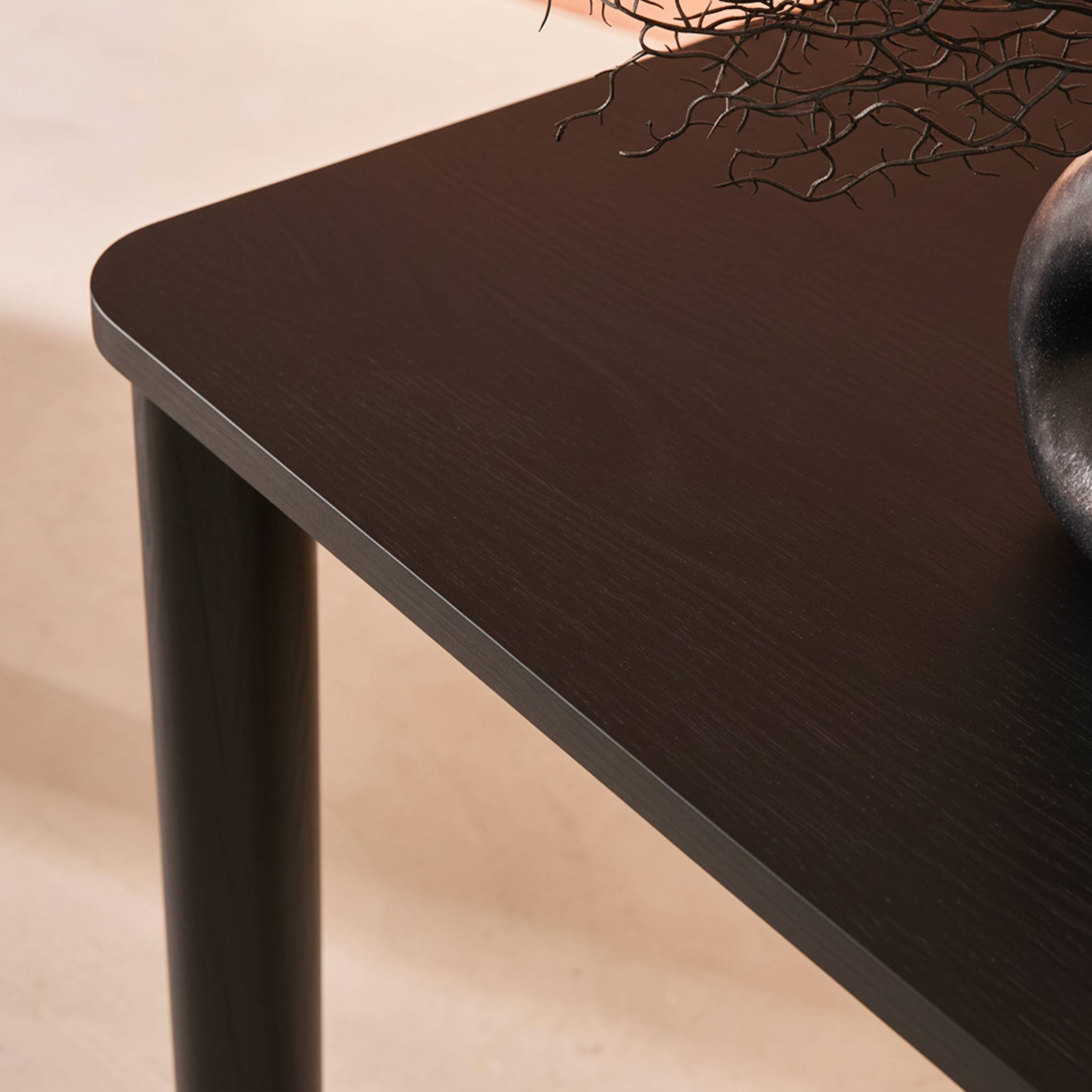 Table à manger rectangulaire bois d'hévéa et placage chêne noir 6 places - 180 x 100 x 75 cm - Solene