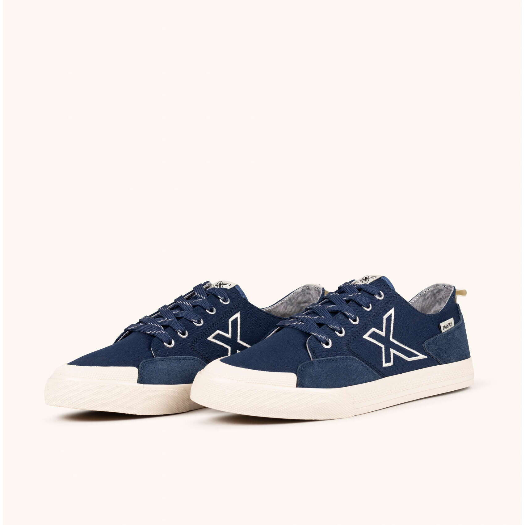 Zapatilla Casual de Lona con Suela de Goma Blanca MUNICH SWING 15