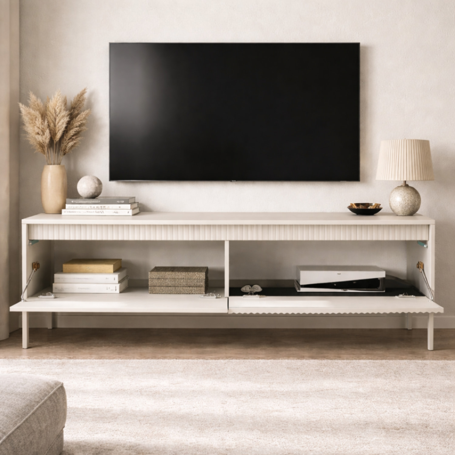 Mobile TV Moderno Con 2 Ante Push To Open Design Scanalato Elegante Minimal Base In Metallo Per Soggiorno Salotto 187.1 x 53.4 x 39.5 Cm Cashmere
