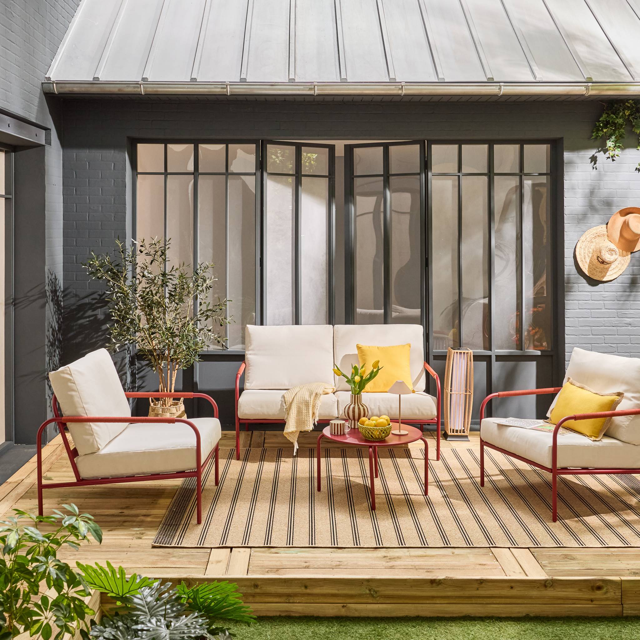 Salon de jardin LUANDA en acier. 4 places rouge