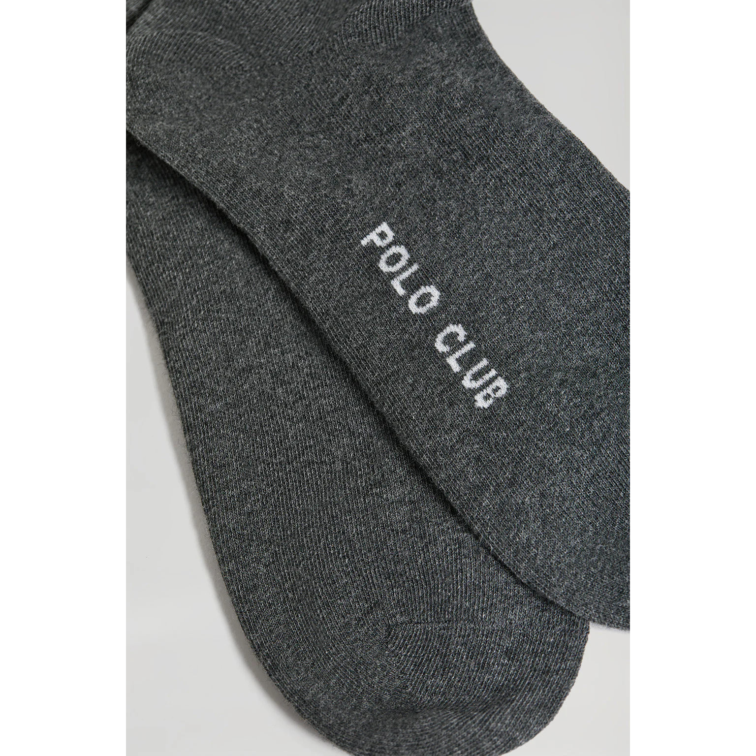 Pack de tres pares de calcetines gris oscuro con logo Rigby Go