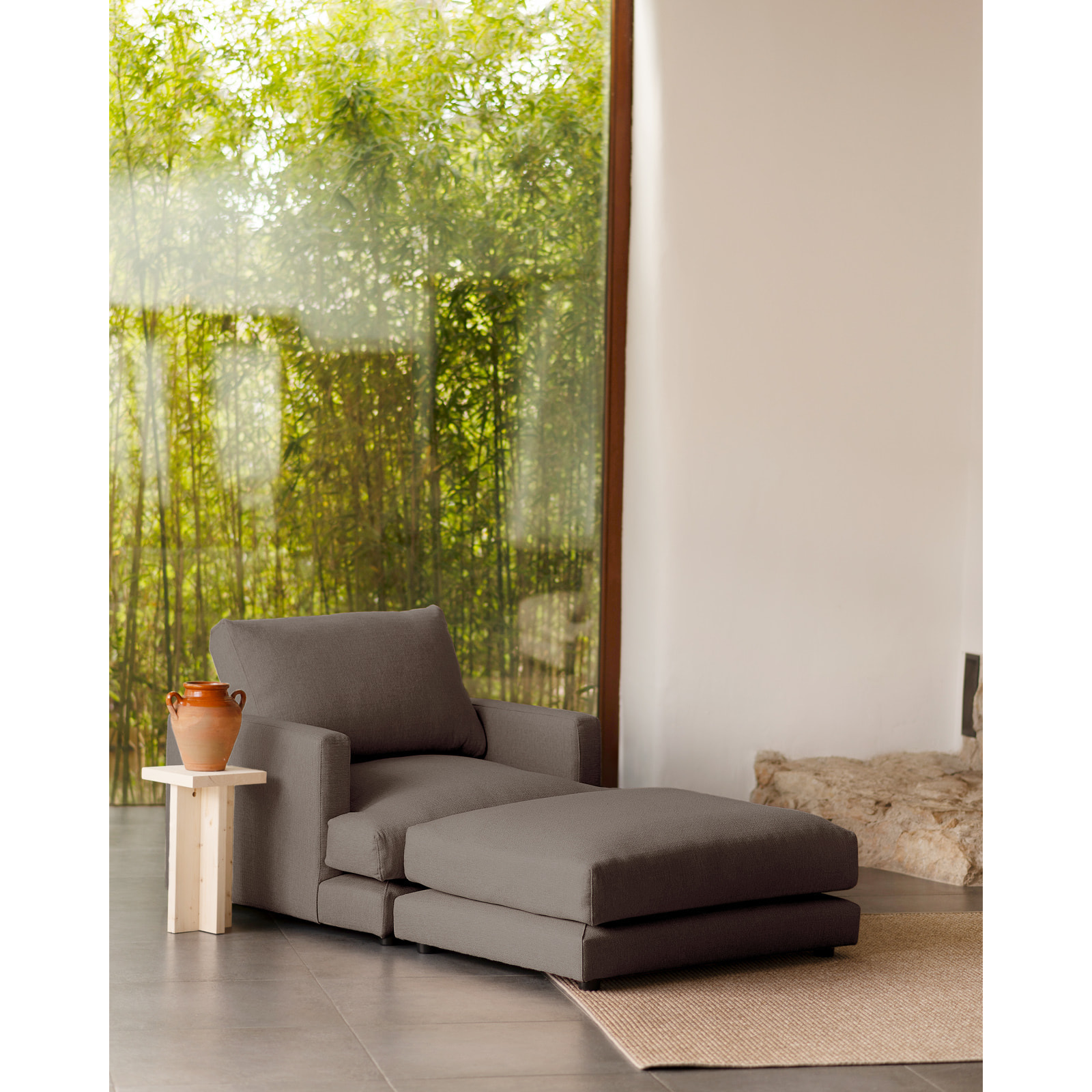 Pouf gris foncé de 97x78cm Hauteur: 36 Longueur: 97 Largeur: 78