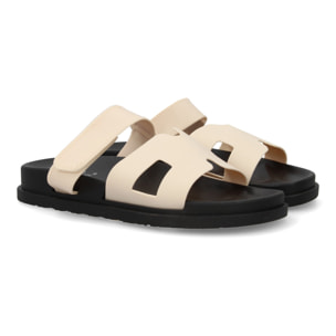 Chanclas de mujer, comodas y elegantes diseño moderno con adorno en la pala