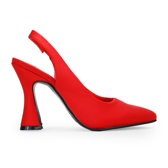 Zapatos de tacón acampanado rojos