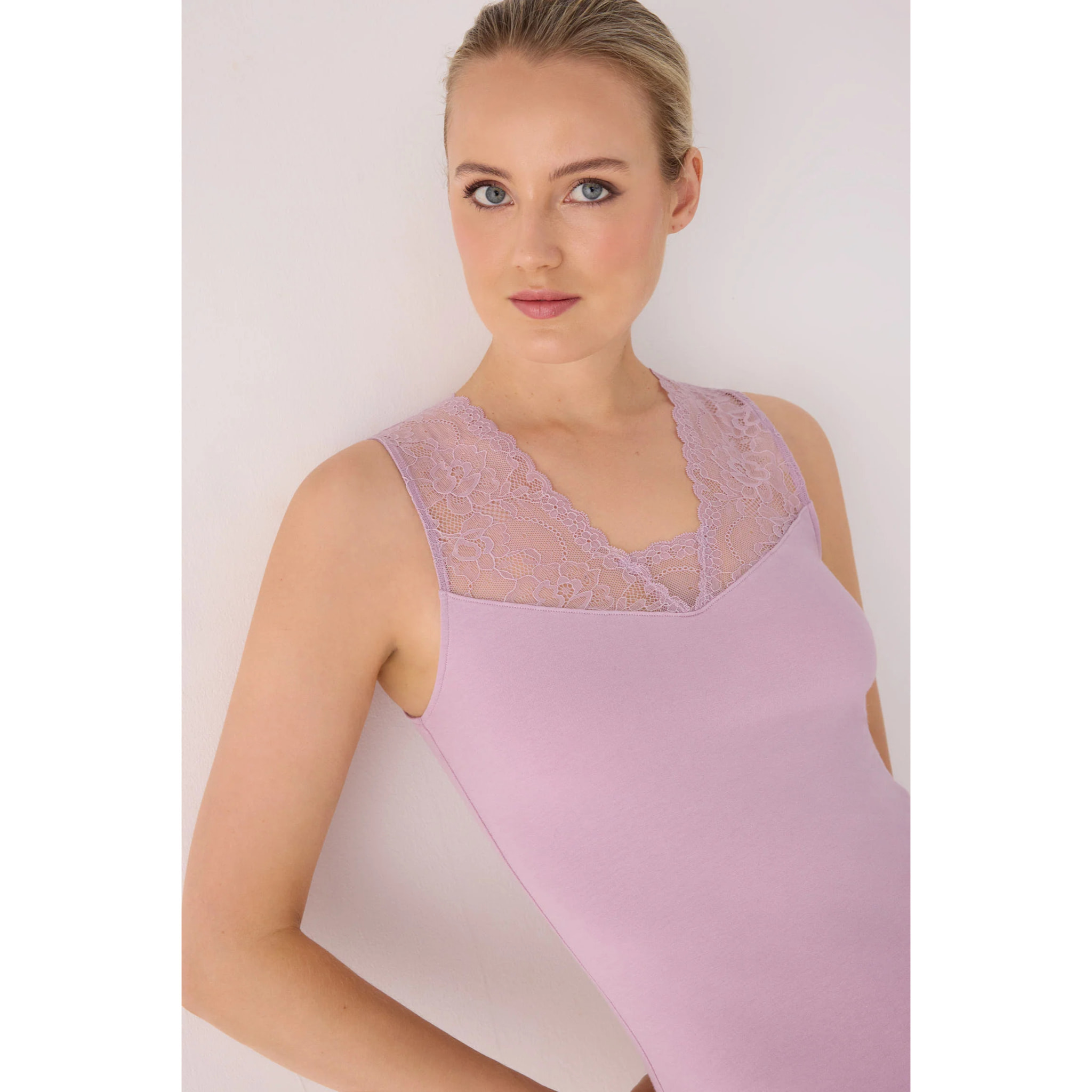 Maglia intima senza maniche