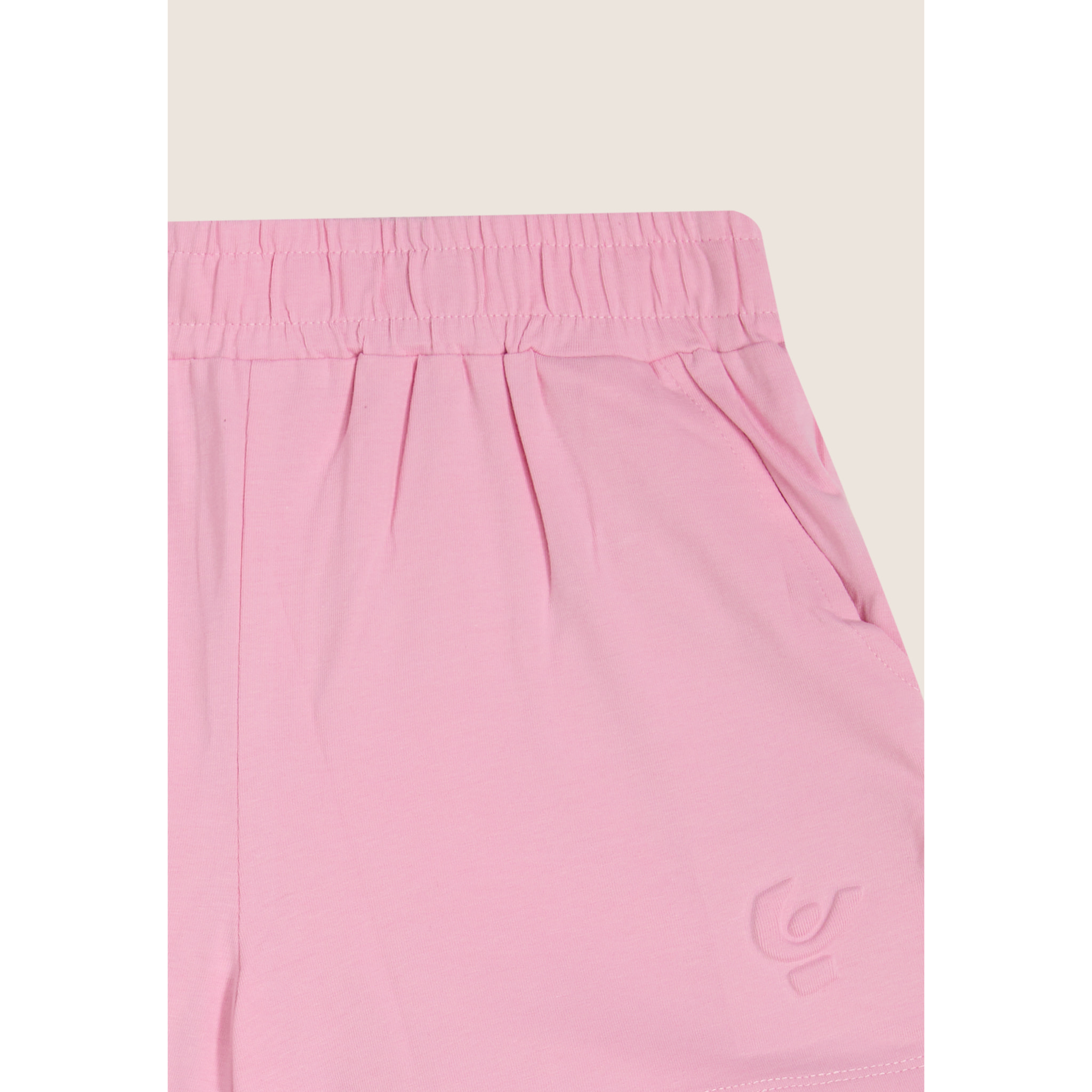 Pantaloncini corti con elastico interno e tasche
