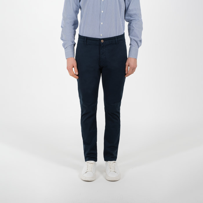 Pantalone chinos in gabardine
