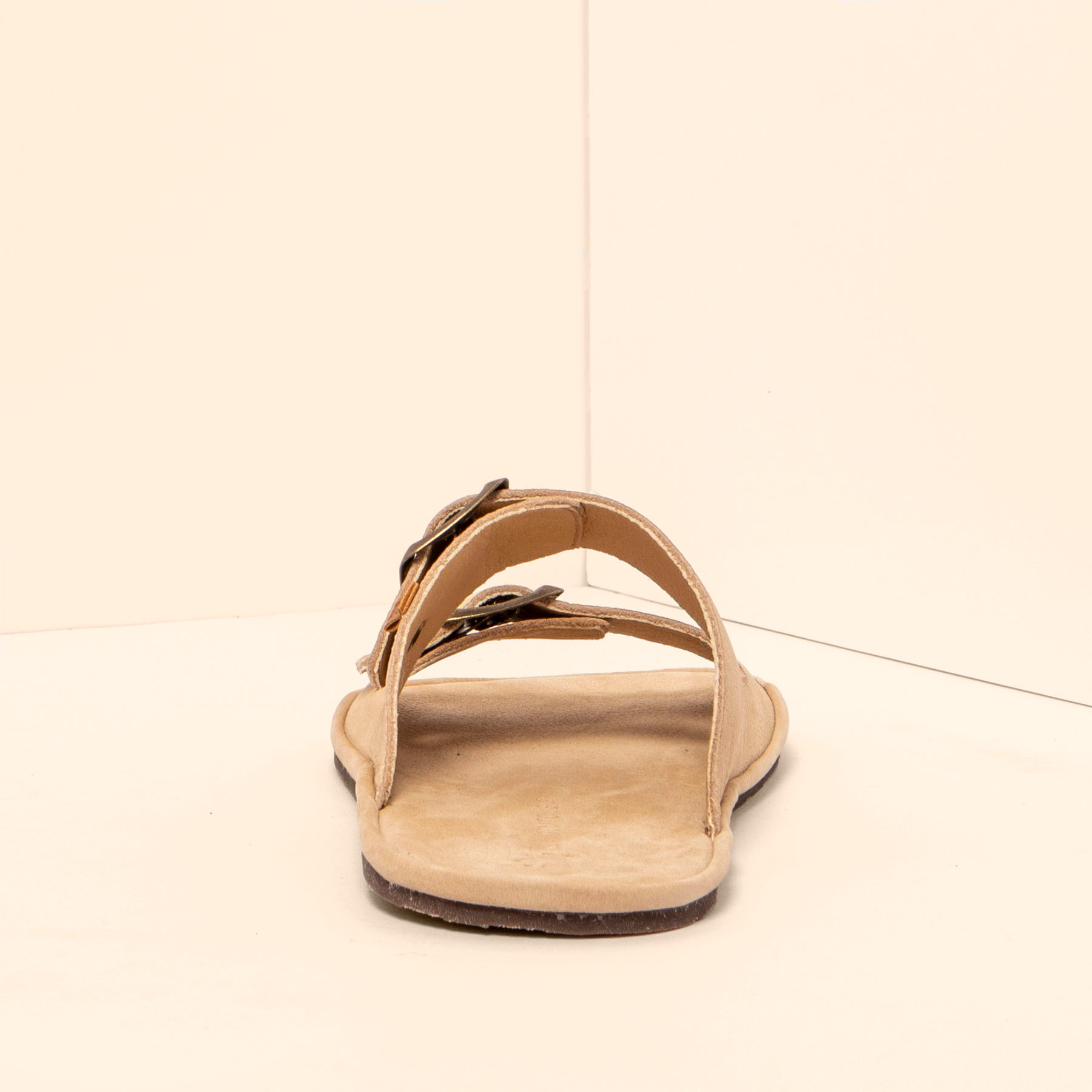 Sandalias N5682 NOBUCK LAVADO CREAM/ BARE SANDALS color Cream