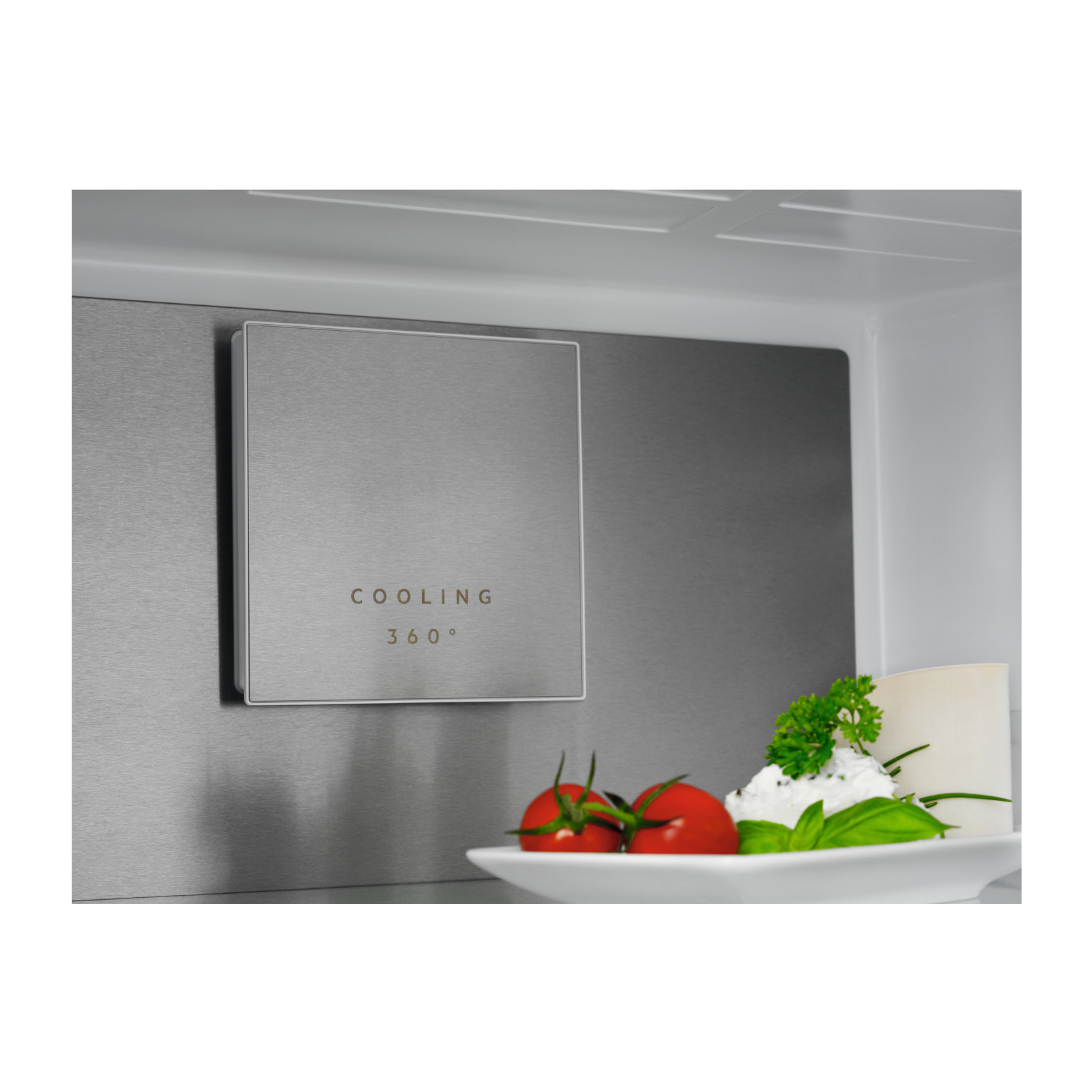 AEG Frigorífico 1 puerta de libre instalación CustomFlex® de 1860 mm RKB738E5MX | Reacondicionado
