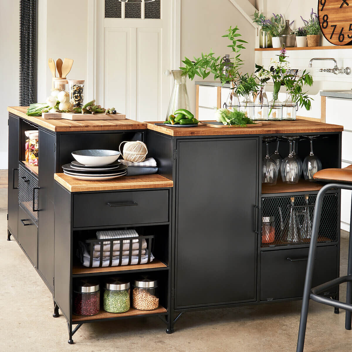 Buffet 2 portes "Cierna" noir - fer & bois H140 cm
