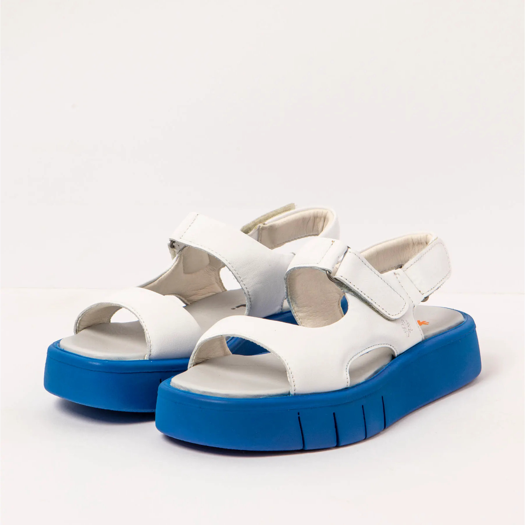 Sandalias 1856 NAPPA WHITE-BLUE/ MALAGA color White-blue