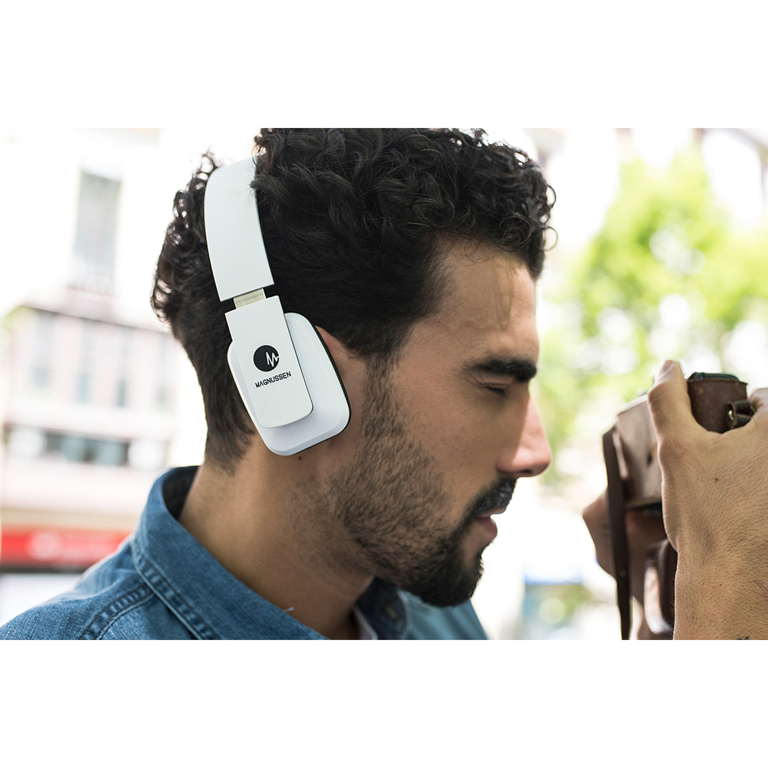 MAGNUSSEN H4 HEADPHONES en color Blanco
