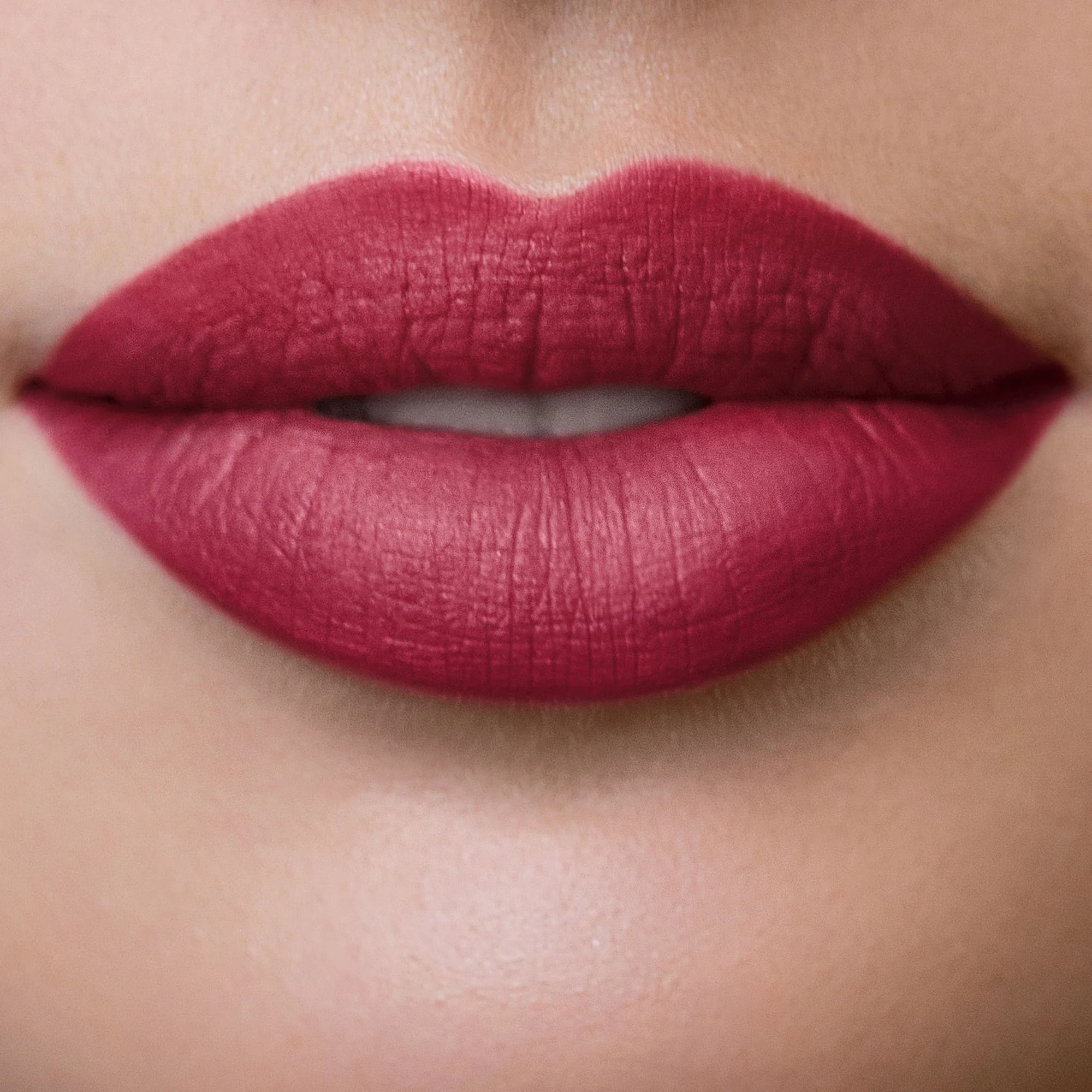 LONG LASTING LIQUID LIPSTICK Rossetto liquido long lasting 10H dal finish matt