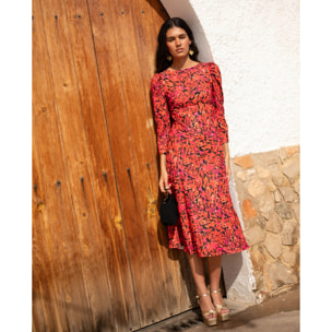 Vestido midi con mangas