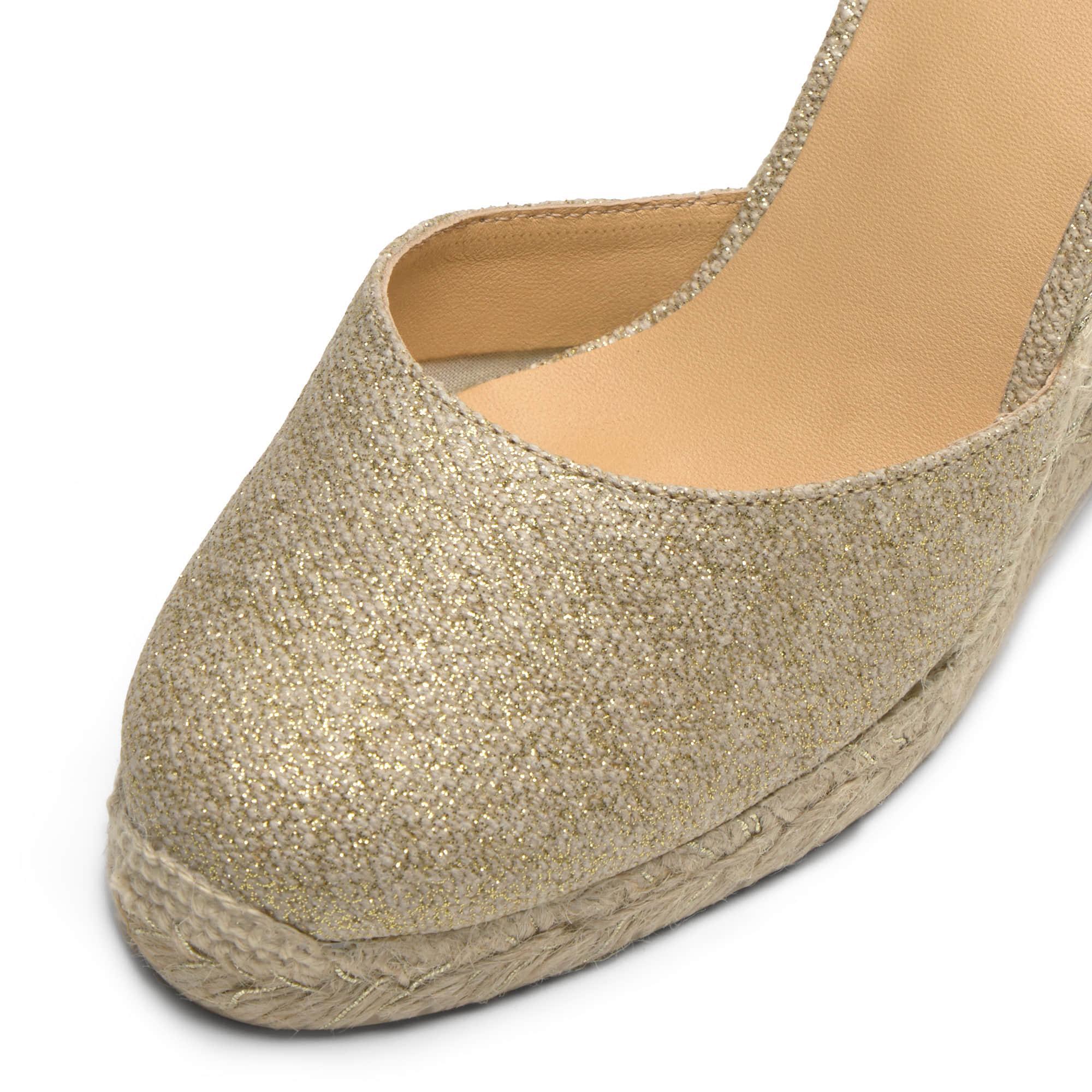 Alpargatas de cuña de mujer Carina en lino metalizado, cierre mediante lazada
