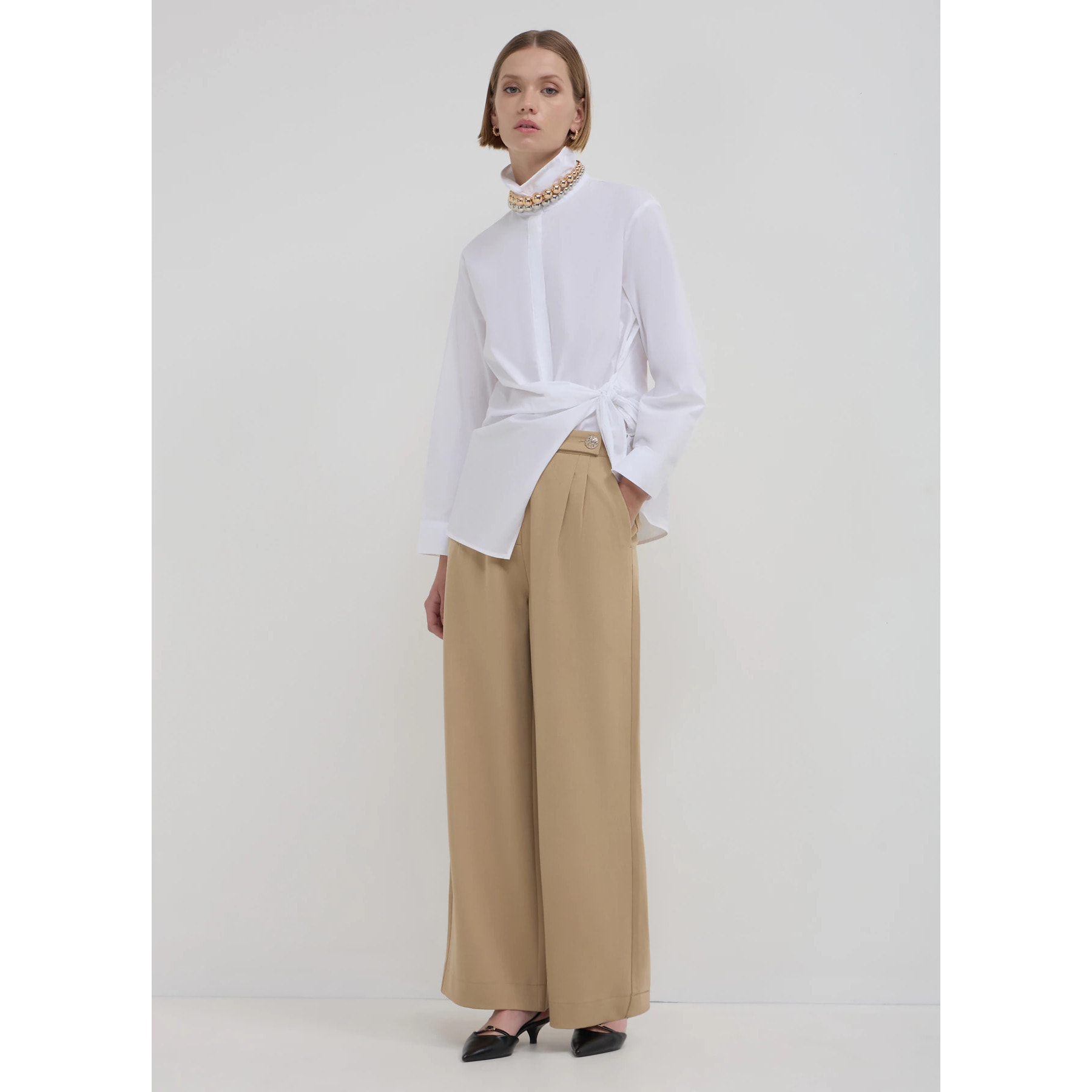 Pantalone lungo bottone oro