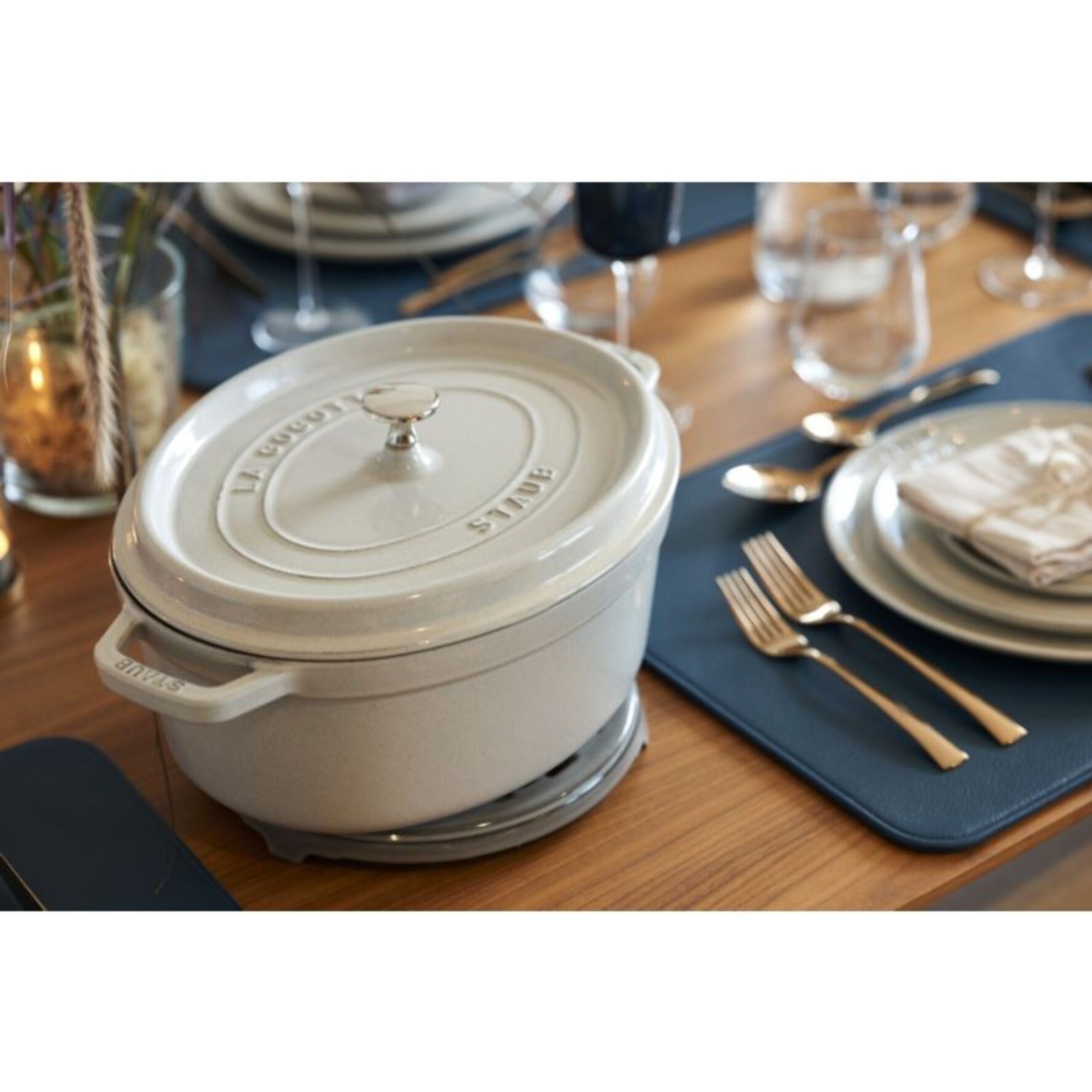 Cocotte STAUB 33 cm Truffe blanche fonte