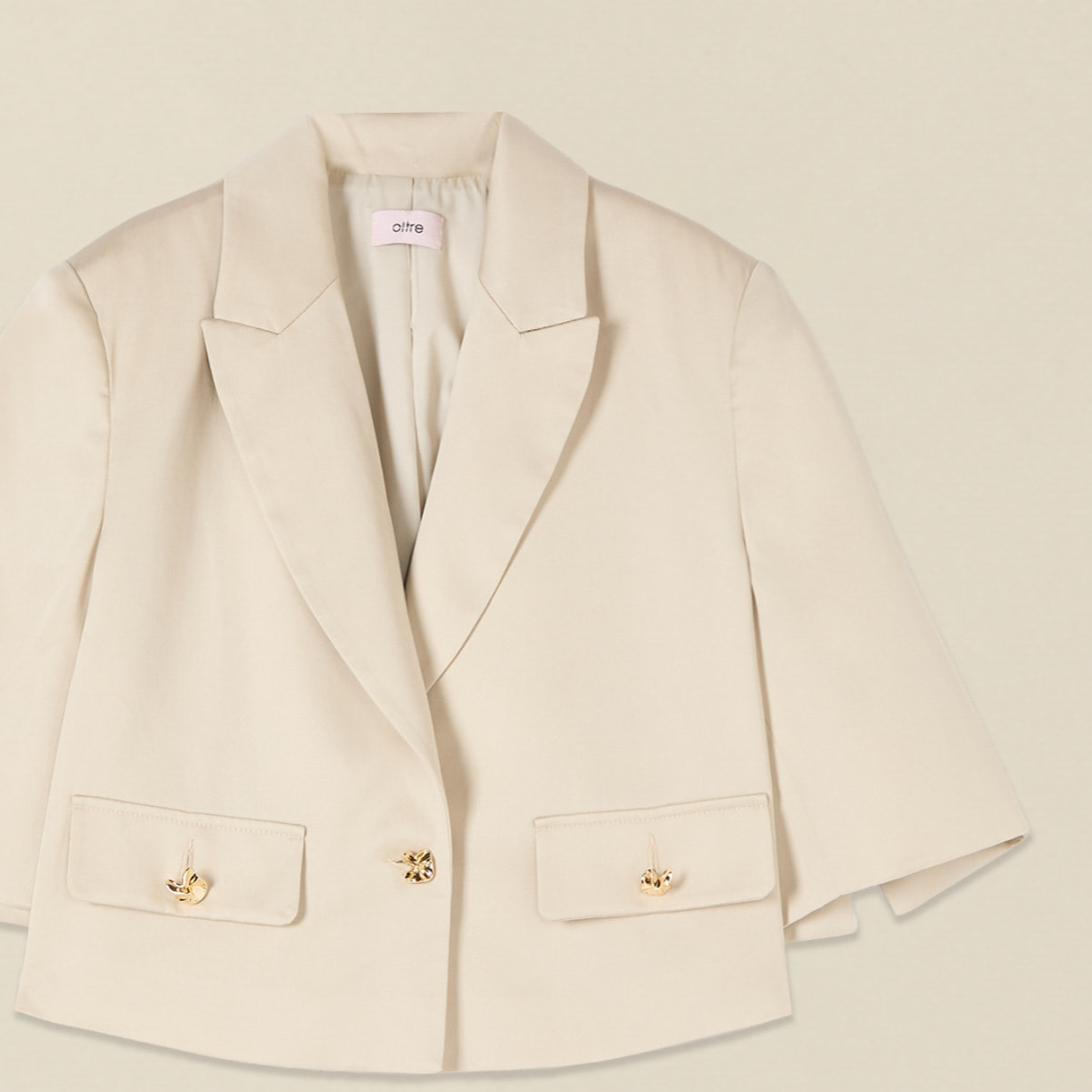 Oltre - Chaqueta corta en lyocell con botones joya - Beige