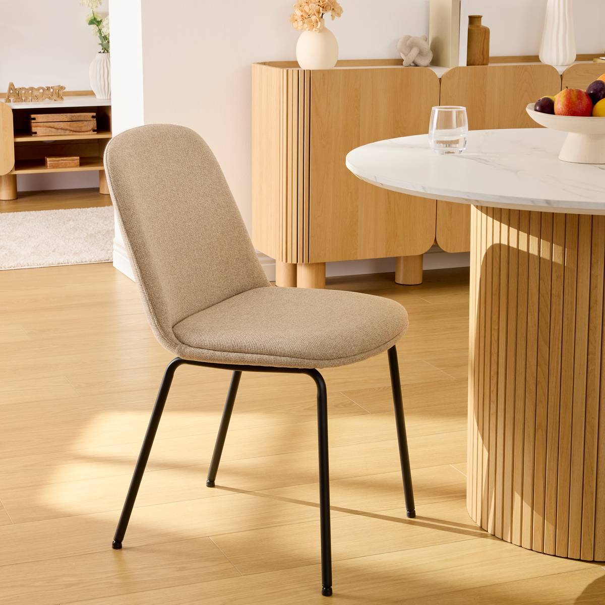 Chaise Neora en Tissu Beige L58xl46xH82 cm
