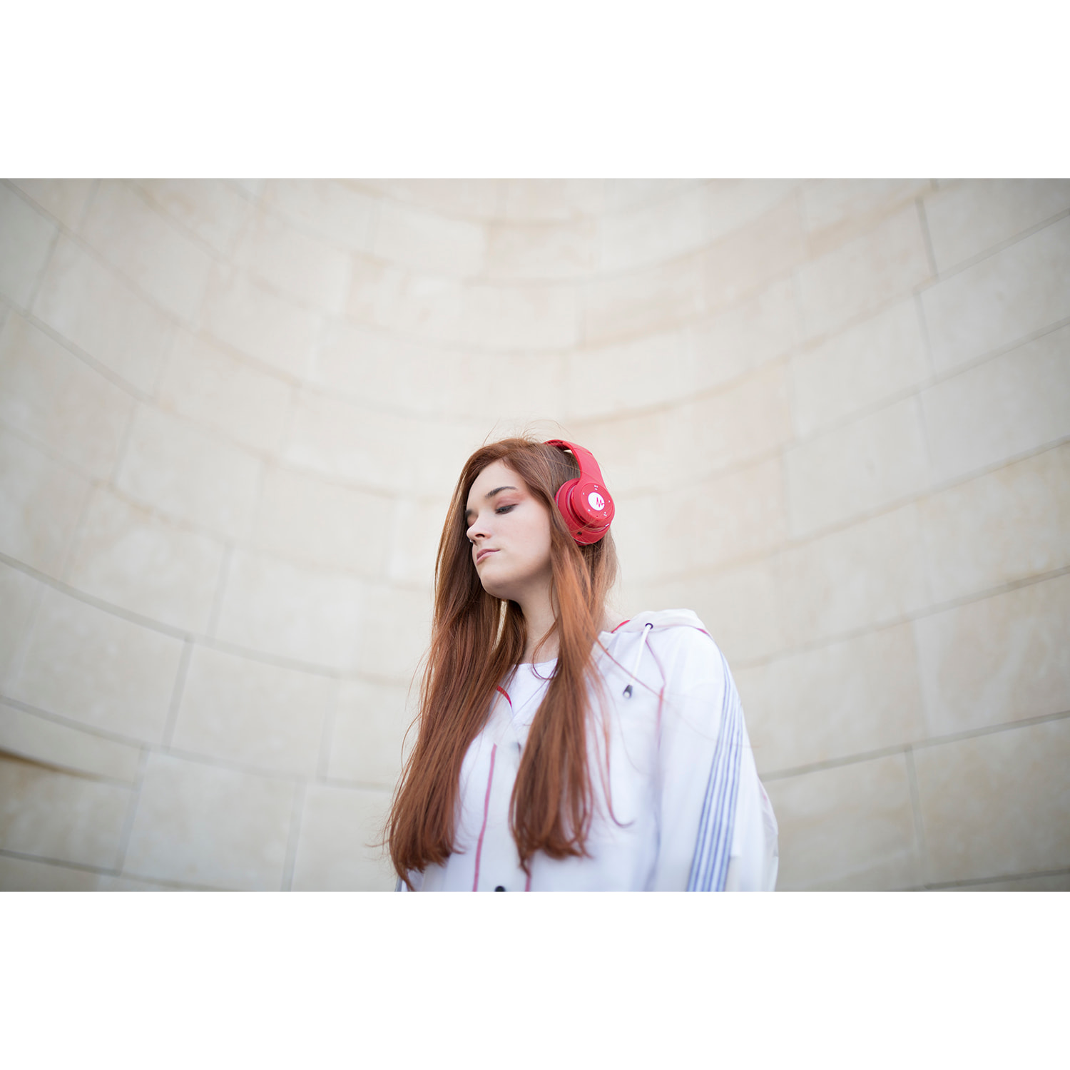 CUFFIE MAGNUSSEN H1 in rosso