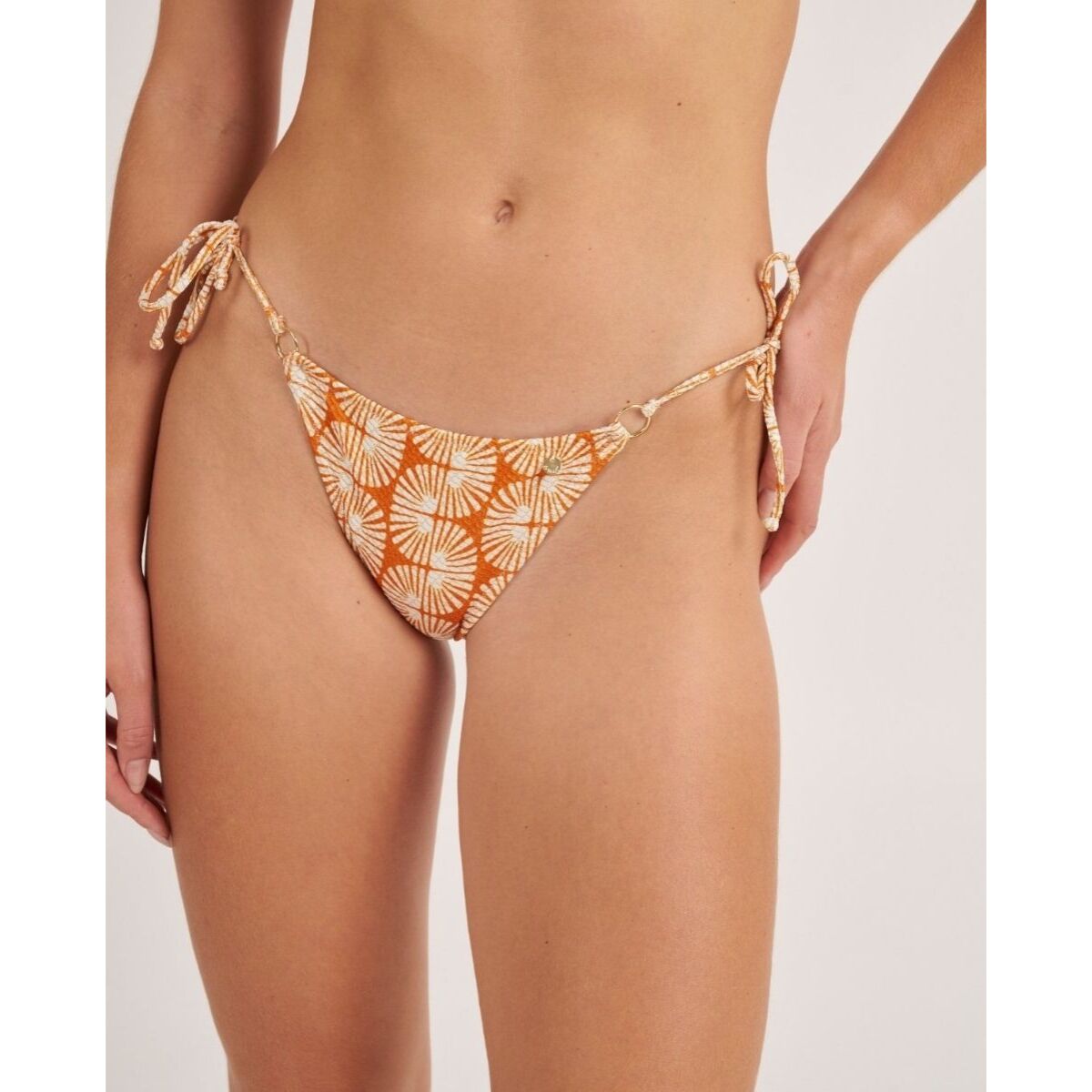 Ondine Bottom Aro