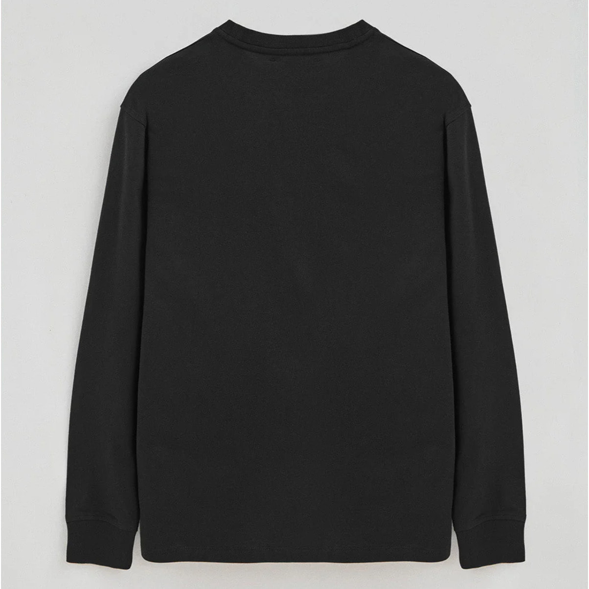 Camiseta negra de manga larga y logo bordado Rigby Go