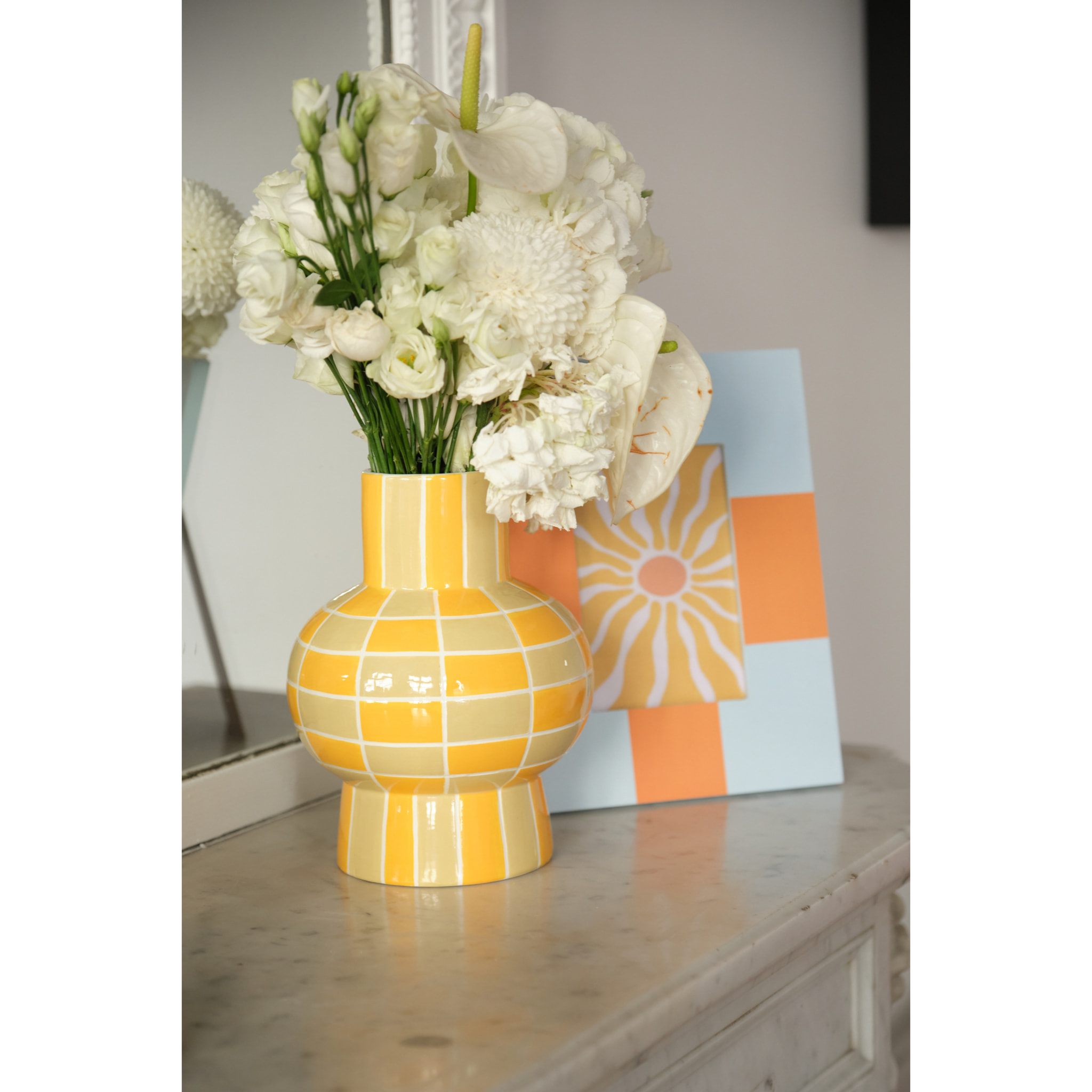 Vase céramique motif damier Louvre