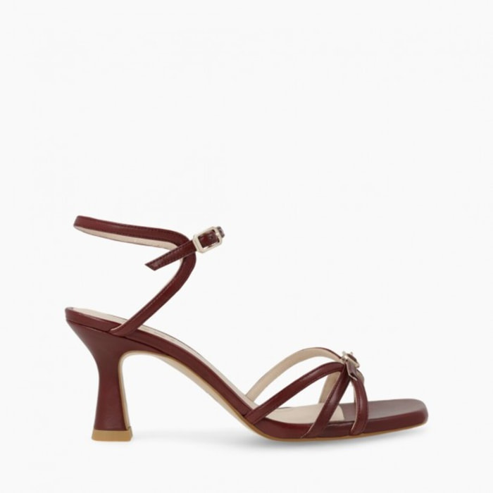 SANDALIAS BURDEOS LUKI
