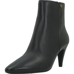 Botines Mujer de la marca MICHAEL KORS  modelo DANIELA HEELED BOOTIE NEGRO