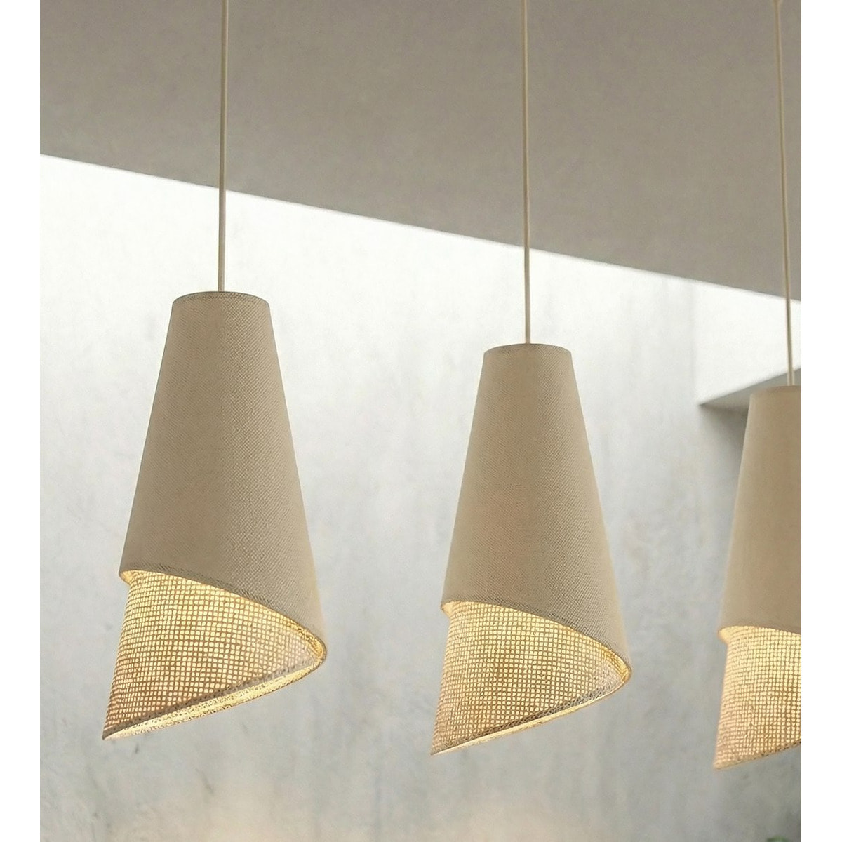 Lampada a sospensione MODA in acciaio e tessuto effetto rattan