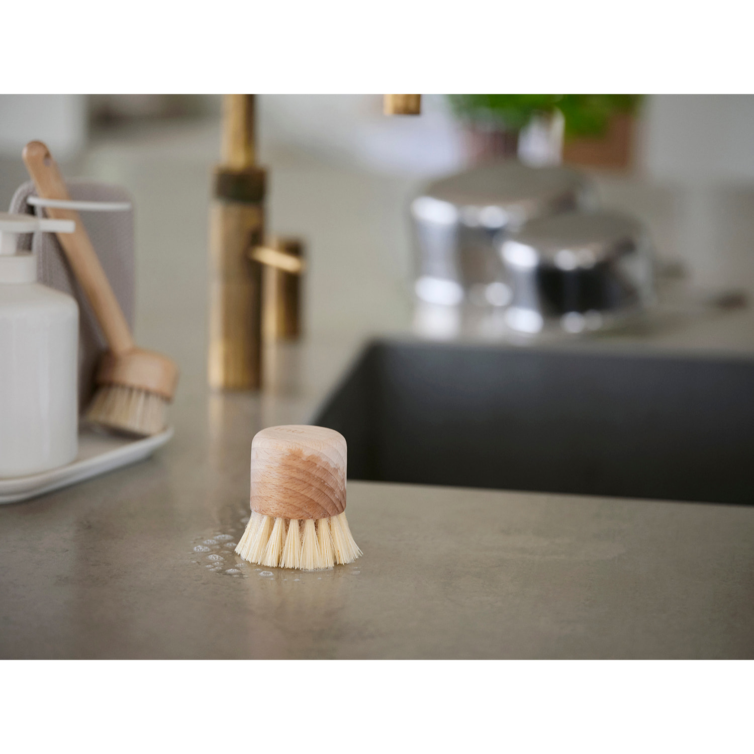 Brosse à casserole Inu