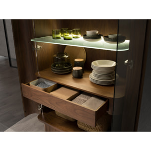 Aparador alto de madera chapada en nogal natural Iluminación interior 100x50x150cm