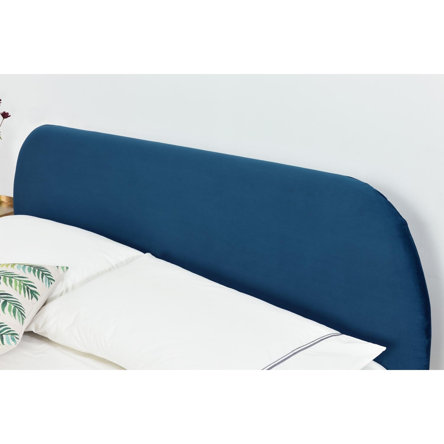 Lit 140 x 190 cm en velours et laiton bleu GARBERA