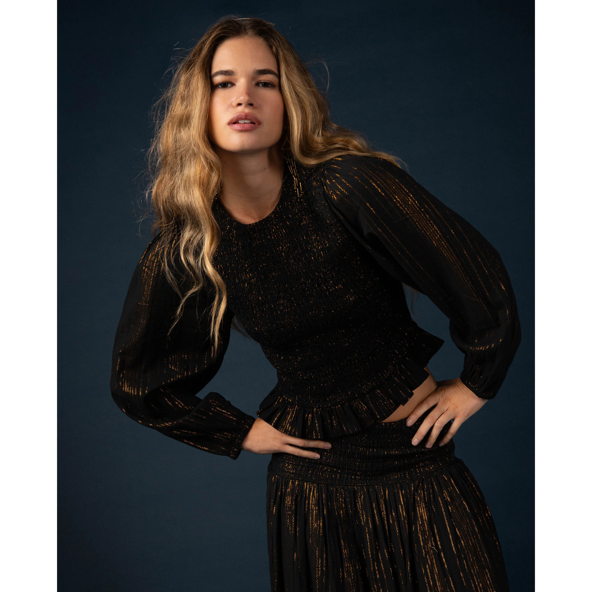 Blusa con lúrex y cuerpo nido de abeja de mujer