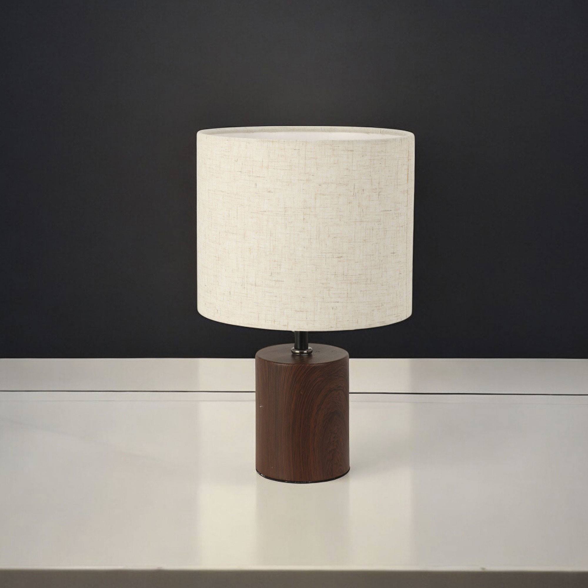 Well Home Lampara de sobremesa con base metálica Ø18x29,5cm