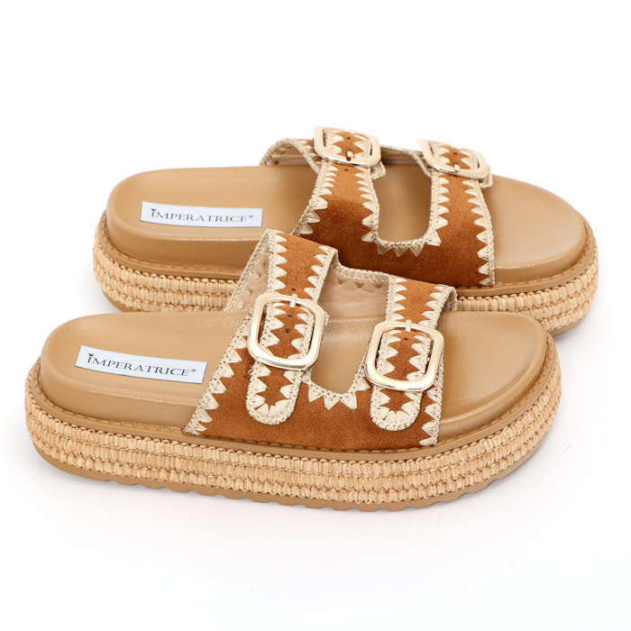 Sandali platform in simil pelle con fibbie color oro