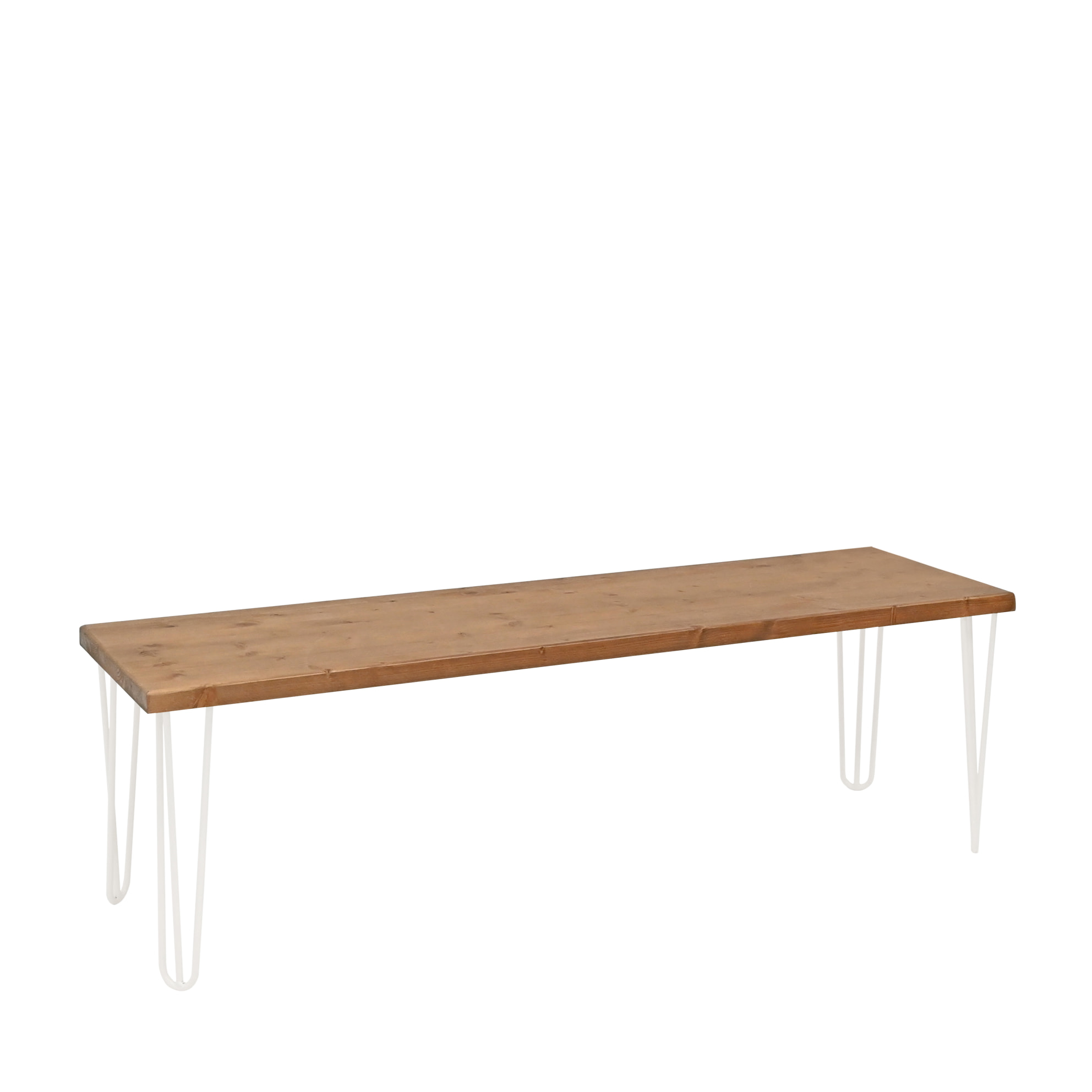 Banc en bois massif de couleur chêne foncé et pieds en fer blanc de différentes tailles.