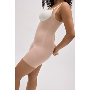 Body-up snellente con finiture nude invisibili