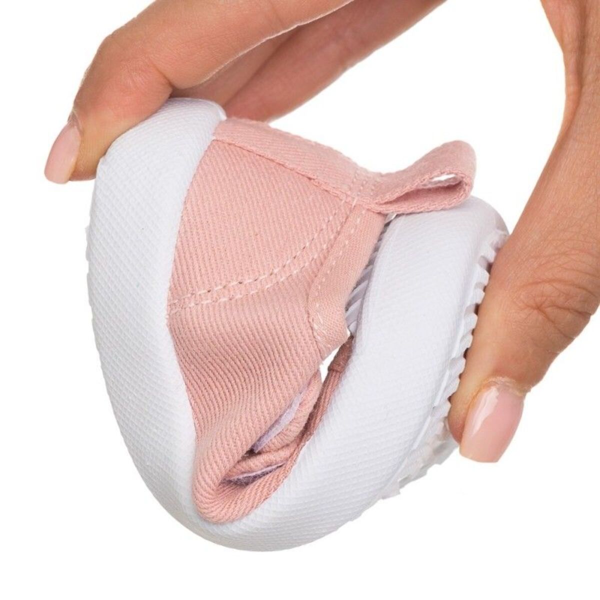 Lona color rosa, fácil de combinar, con dos Velcros, puntera de goma y gran flexibilidad