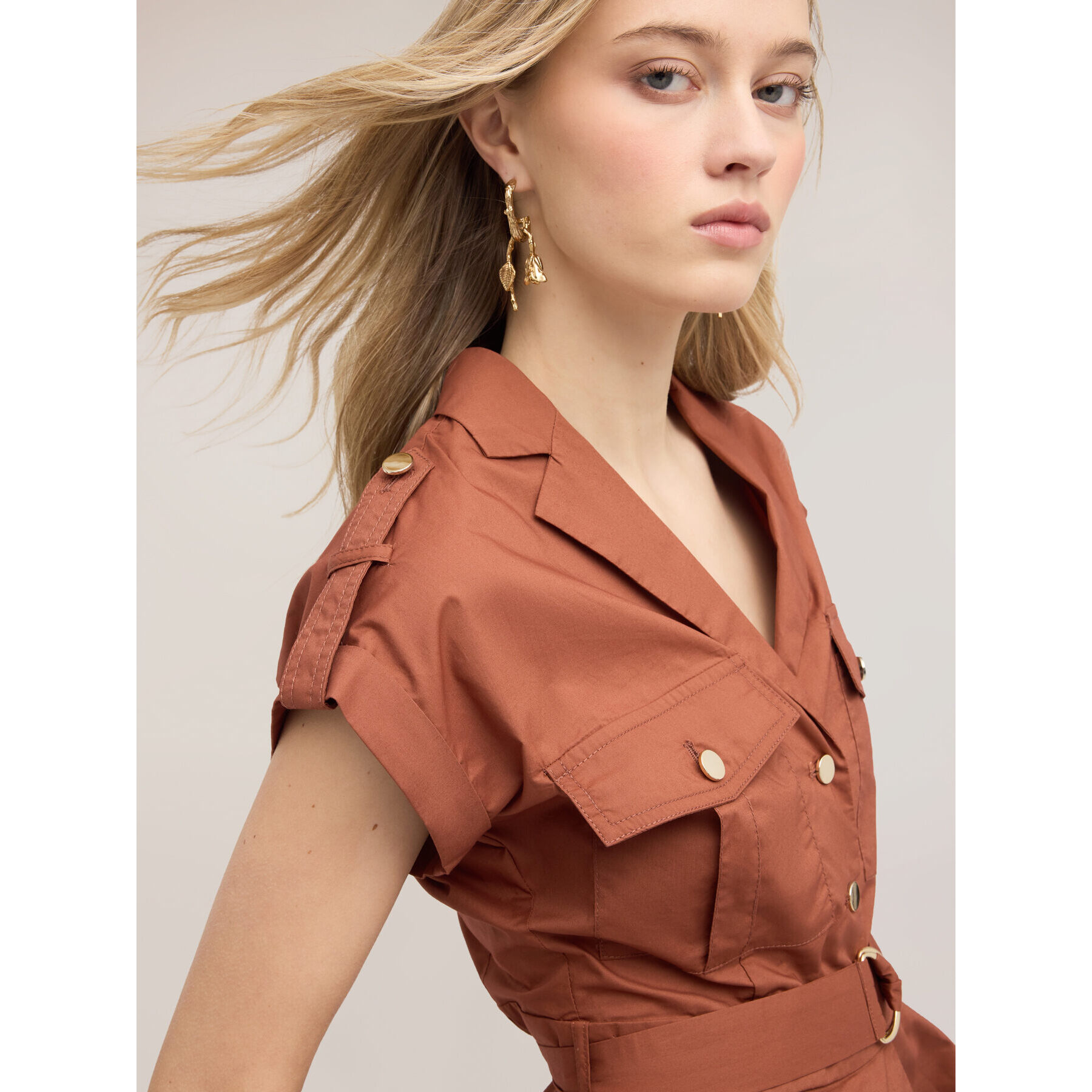 Motivi - Camicia in popeline con tasche - Marrone