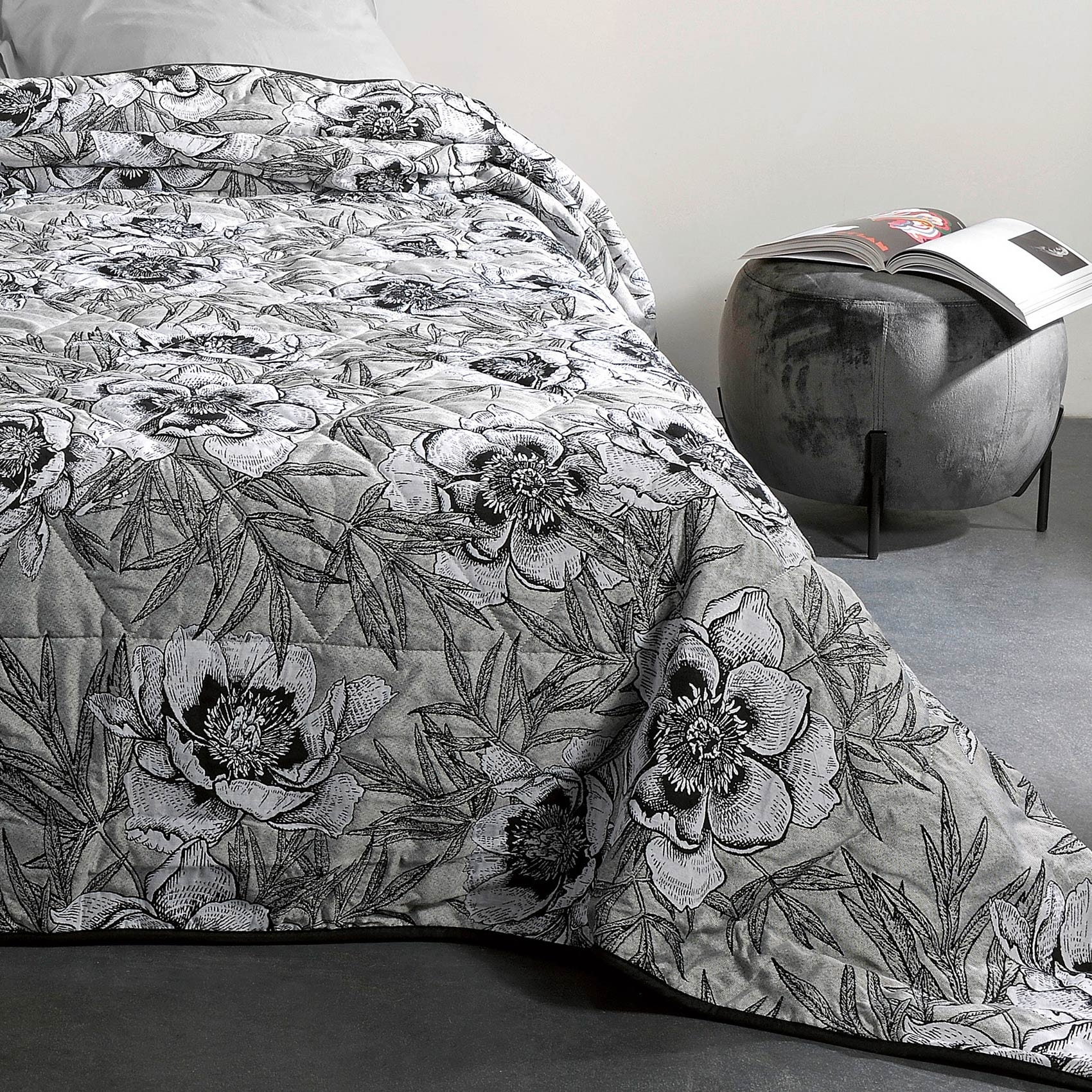 Jeté de lit aux impressions florales - Gris Perle